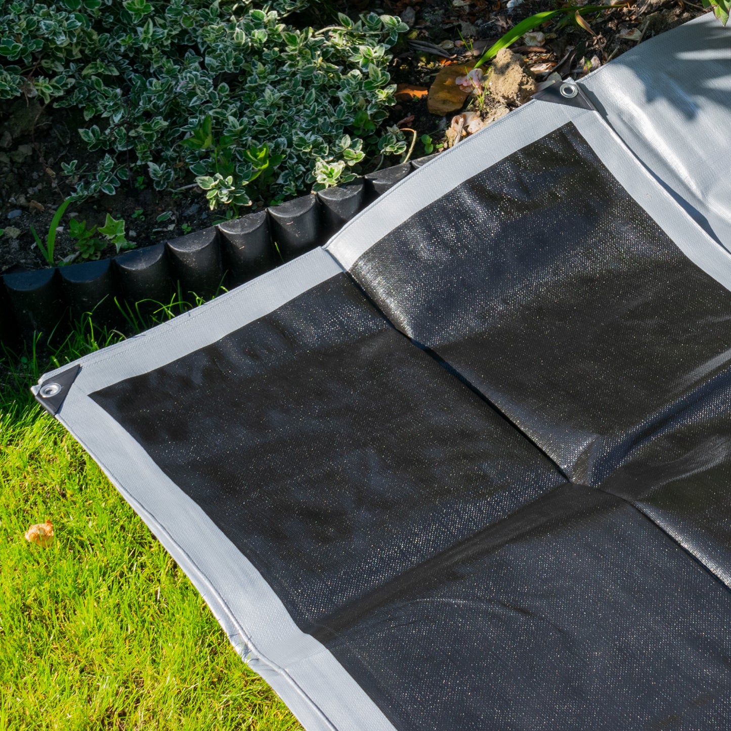 Silver XL-Grade Tarpaulin with 10 x 6" Bungee Balls (Black) and 10 x Screw Type Tarp Clips