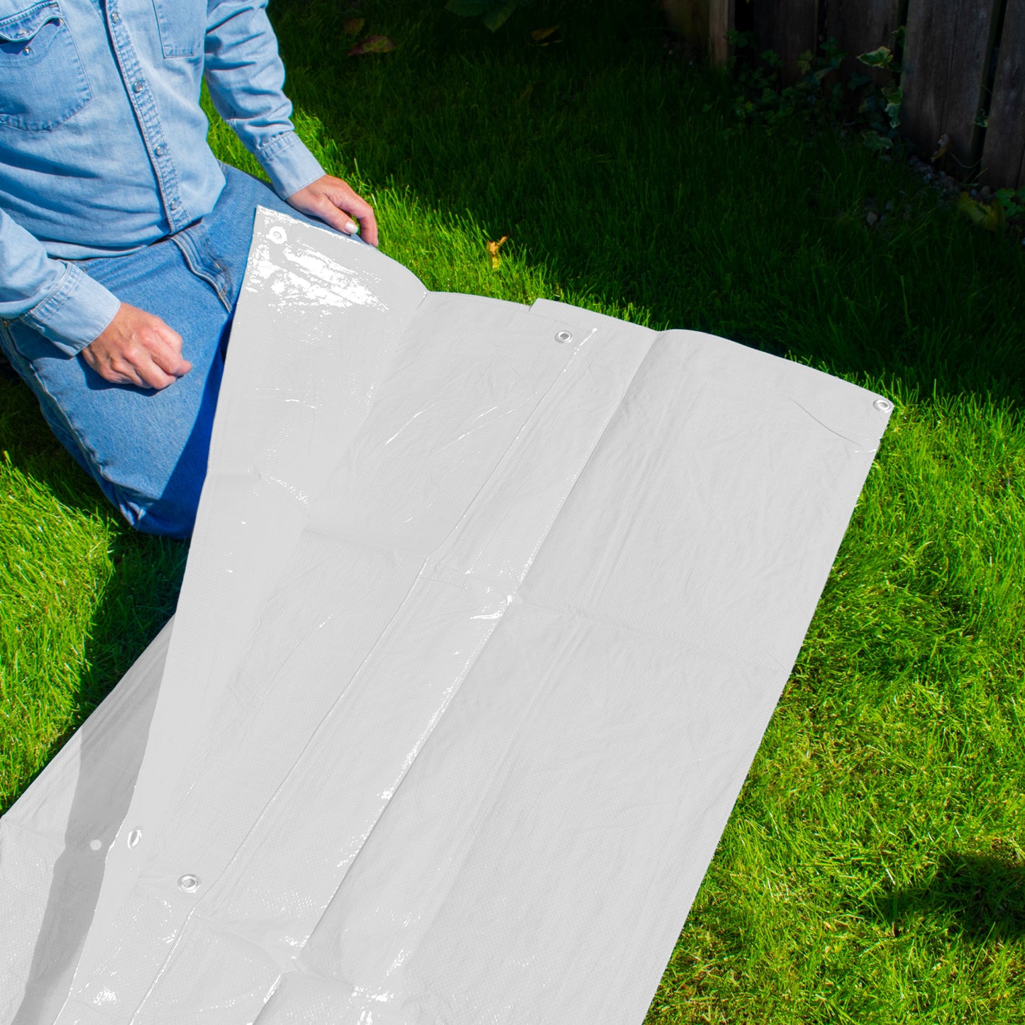 White M-Grade Tarpaulin 4m x 5m