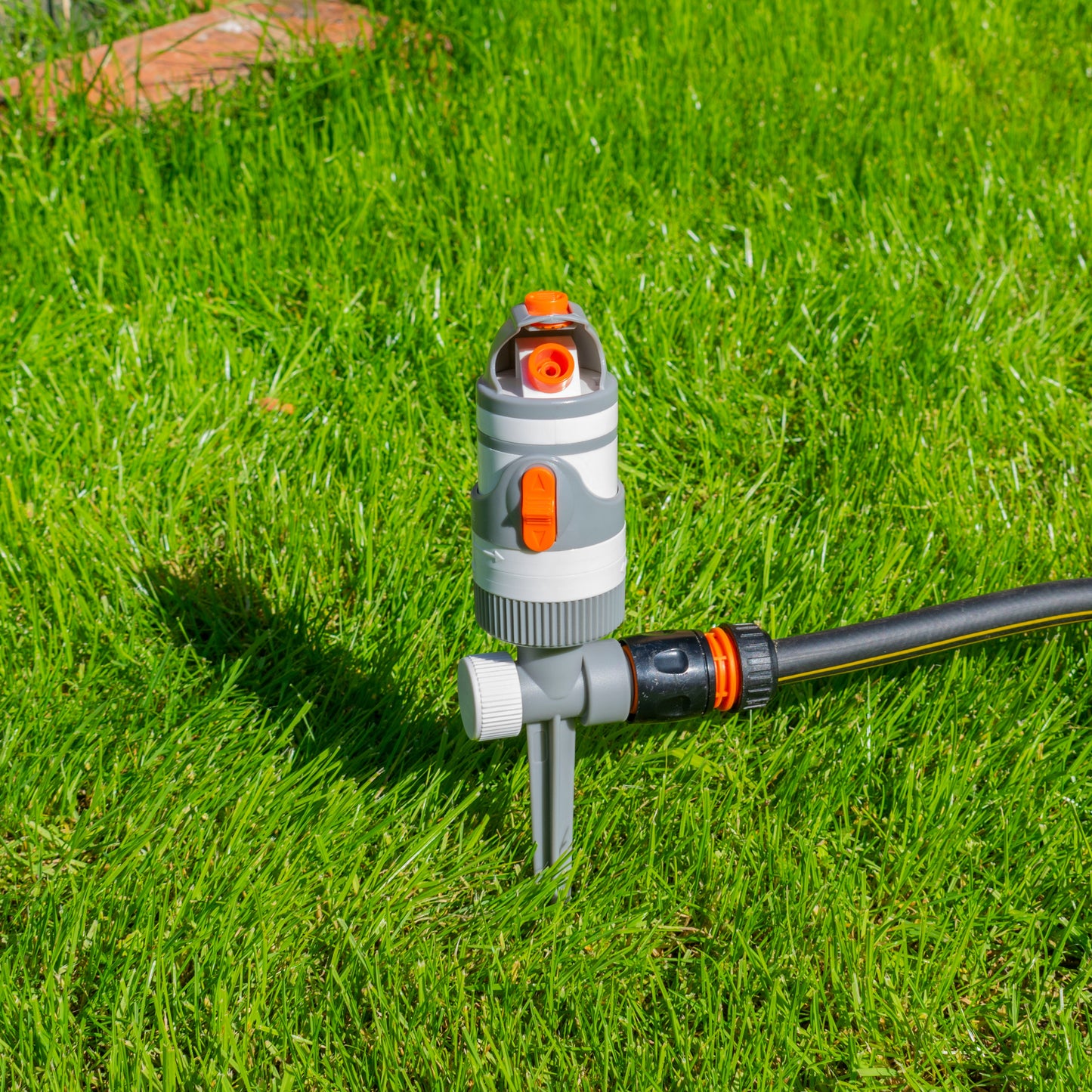 2-Pattern Gear Drive Sprinkler White Line