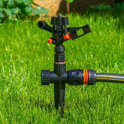 Pulsating Lawn Sprinkler on Spike - Eco Line