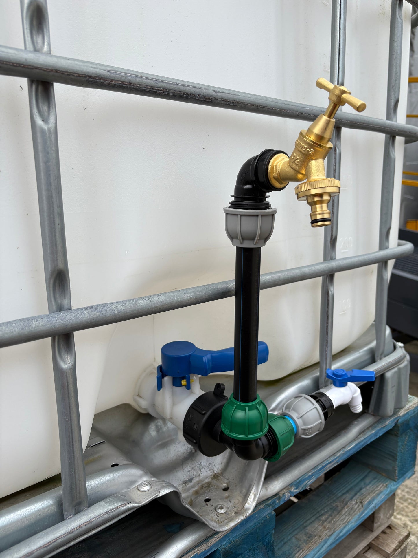 IBC 25cm Riser Tap Connection Kit with Side Tap