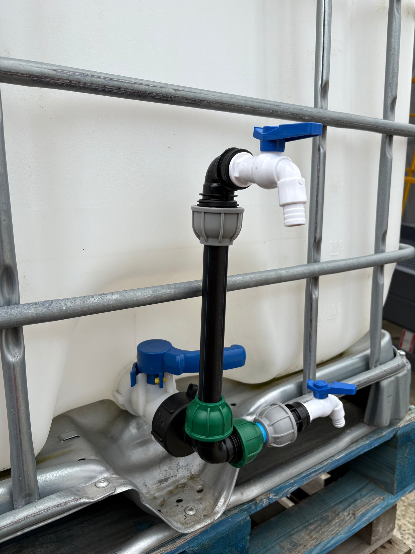 IBC 25cm Riser Tap Connection Kit with Side Tap