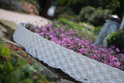 Lawn Edging, Plastic Palisade Rattan Effect, 2.4m, Brown