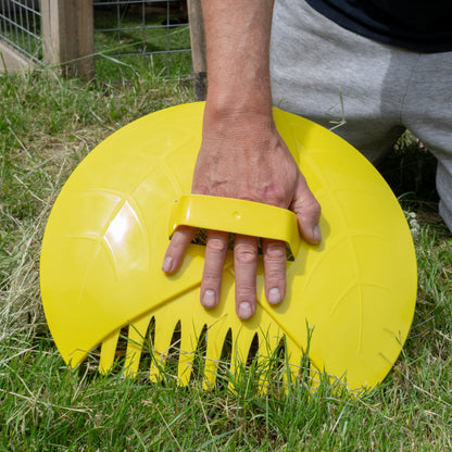 Leaf Grab Garden Cleaning Scoops, Yellow