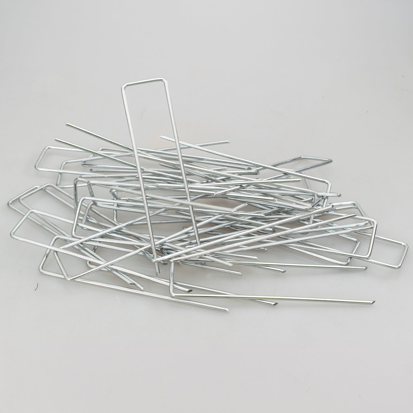 Weed Control Membrane Pegs Buffer Washer Set Red with Rubber Mallet