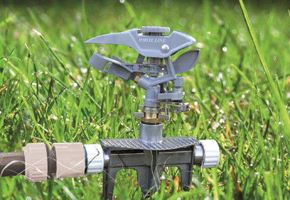 Pulsating Lawn Sprinkler - Triton White Line